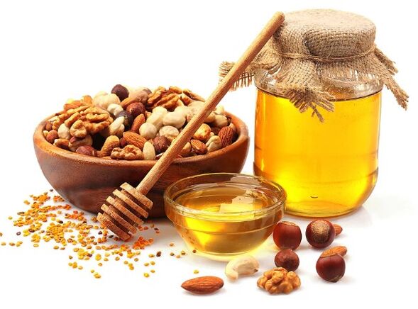 Dear with nuts